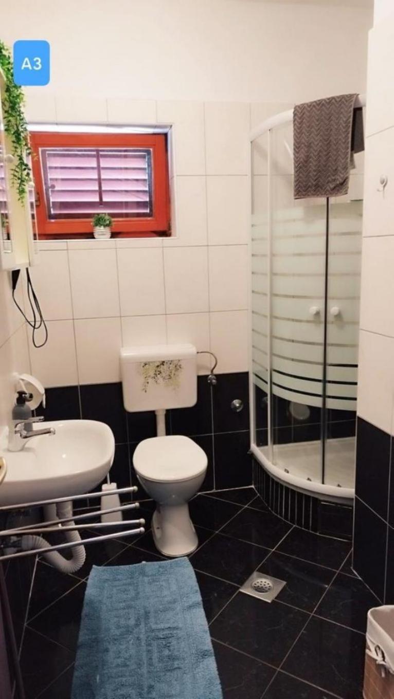 Apartments Josef 벨리 라트 외부 사진